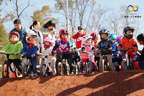 熟悉場(chǎng)地.jpg 熟悉場(chǎng)地.jpg