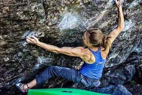 攀巖.jpg 攀巖.jpg